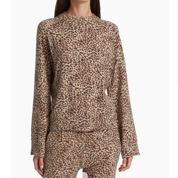 Monrow‎ cashmere blend leopard print bell sleeve crew neck sweater - Picture 1 of 8